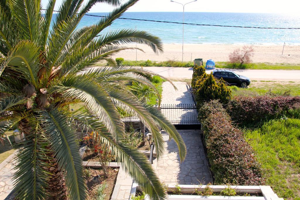 Beach Front Villa Nea Kallikrateia Luaran gambar