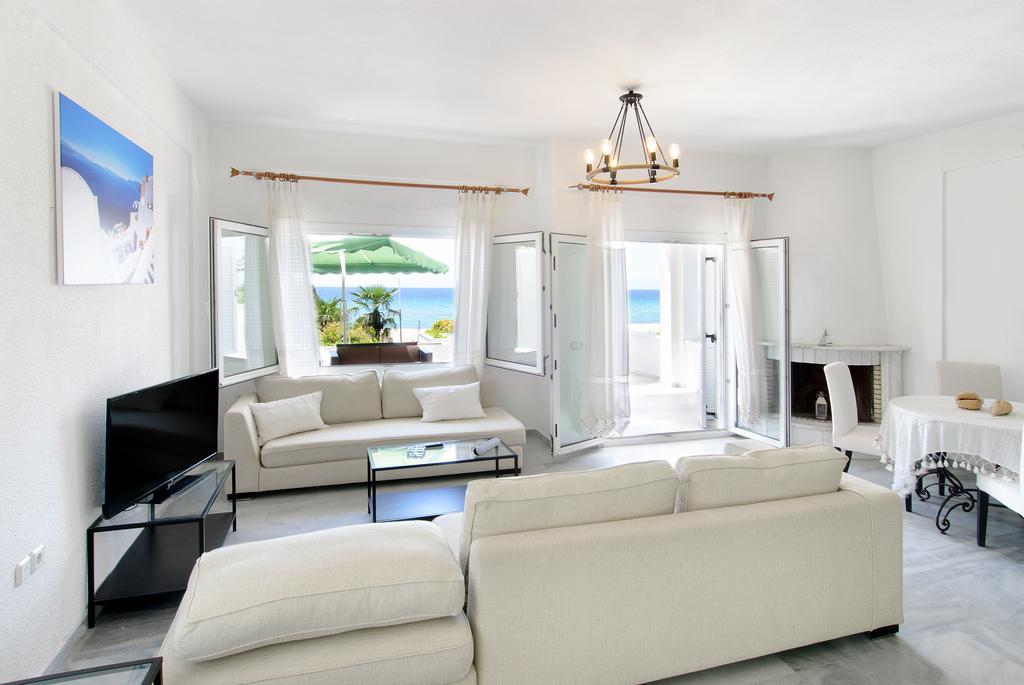 Beach Front Villa Nea Kallikrateia Luaran gambar